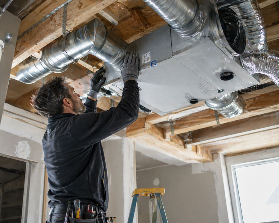 Chez Vella Services, nous sommes sp&eacute;cialis&eacute;s dans l'installation de syst&egrave;mes de Ventilation M&eacute;canique Contr&ocirc;l&eacute;e (VMC) dans le Val-d'Oise.