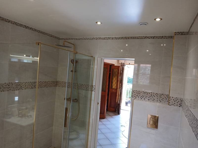 R&eacute;novation salle de bain douche PMR val d'oise image 5