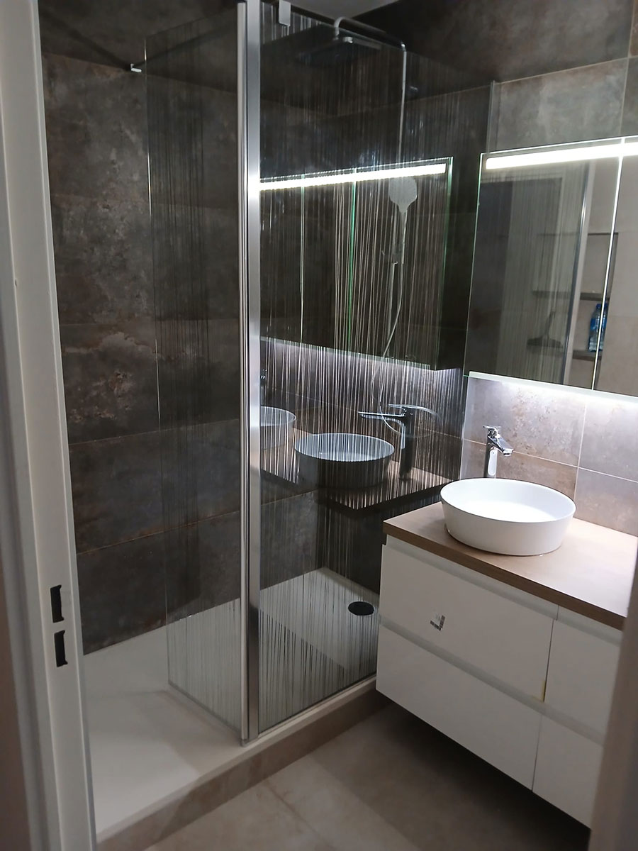 Entreprise de r&eacute;novation de salle de bain &agrave; Groslay dans le 95